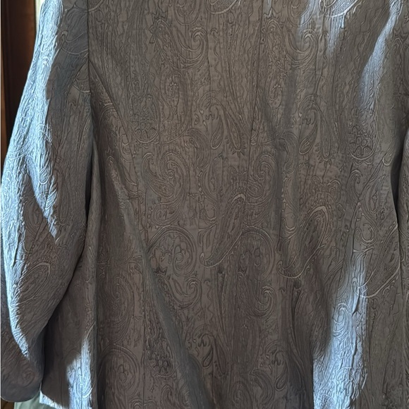 Elegant Gray Paisley Blazer - Picture 3 of 3